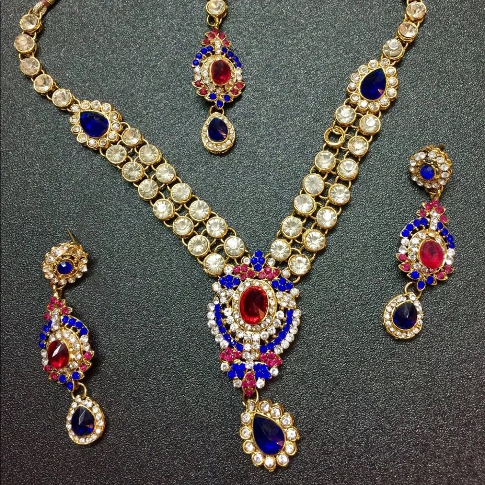 3 pc Indian necklace set